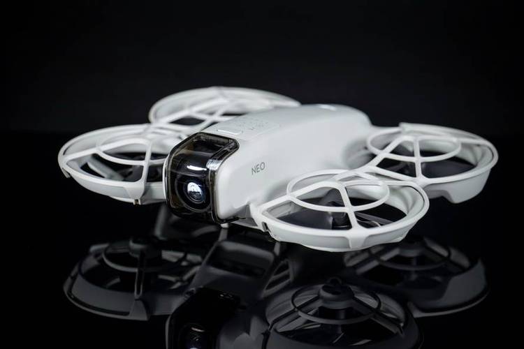 DJI Neo无人机飞行时间与图传稳定性评测