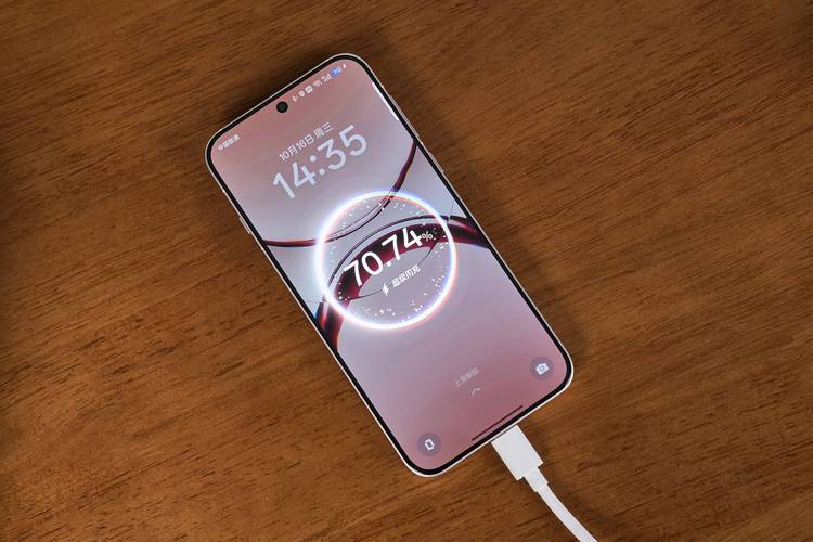 OPPO Find X8屏幕显示效果是否更进一步？