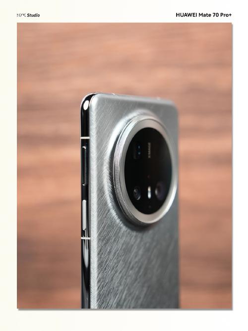 华为Mate 70 Pro+：国产旗舰的巅峰之作