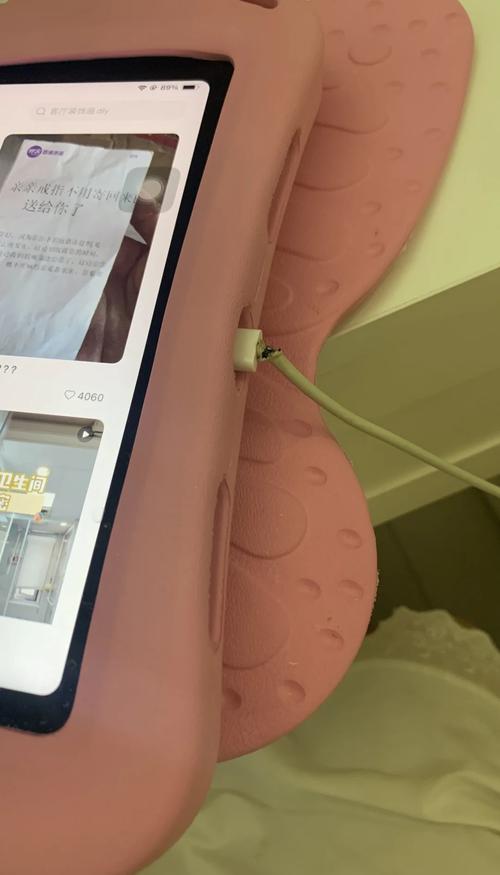 苹果 iPad Pro 12.9 2025 款发热问题：剪辑视频烫手严重