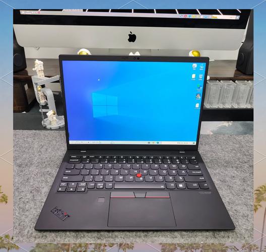 联想 ThinkPad X1 Carbon Gen 11 商务本标杆：依然是最强生产力？