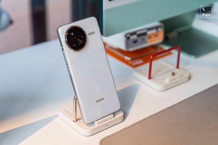 Redmi K80 Pro 骁龙 8 Gen4：2000 元档性能天花板实锤？