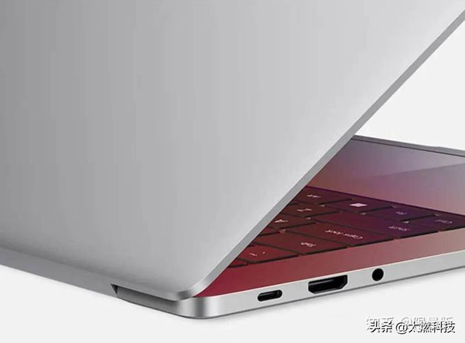 小米 RedmiBook Pro 15：轻薄本的 OLED 屏幕有何优势？