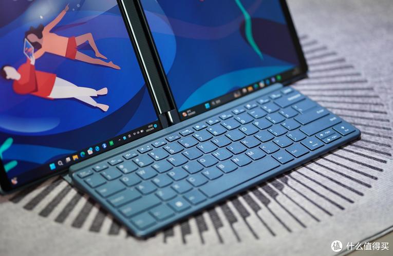 联想 YOGA Book 9i 双屏笔记本：创意工作者真香警告？