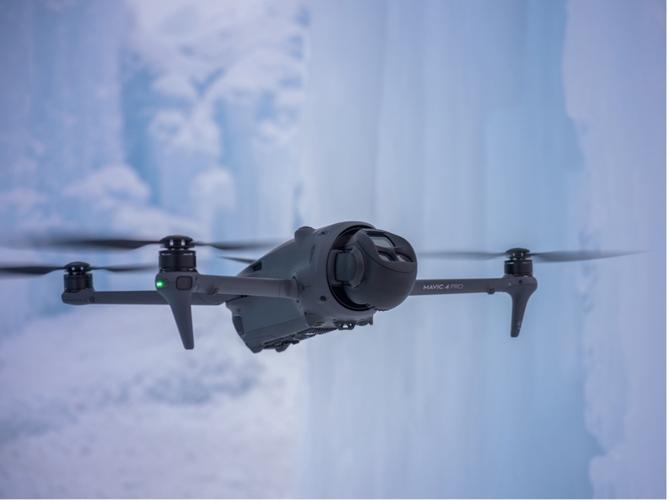 大疆 Mavic 4 Pro 首发：抗 12 级大风 + 8K 航拍多强？