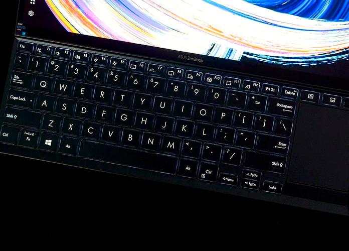 华硕灵耀 X 双屏 Pro 2025：双屏设计是否提升办公效率？