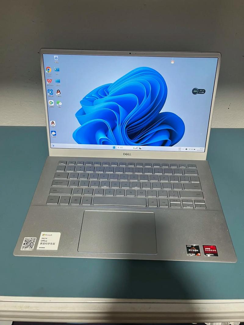 戴尔灵越 14Pro：轻薄本的接口设计是否合理？