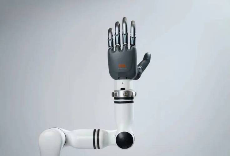 脑机接口新应用：AI 辅助脑控假肢，残疾人运动功能恢复新希望​